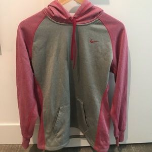 Nike Gray and Red Therma-Fit Hoodie